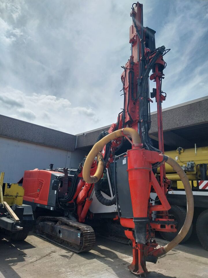Sandvik DP1500i - Anjungan pengeboran: gambar 1 Sandvik DP1500i - Anjungan pengeboran: gambar 1