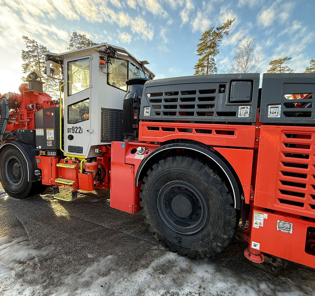 Sandvik DT922I - Anjungan pengeboran: gambar 4 Sandvik DT922I - Anjungan pengeboran: gambar 4