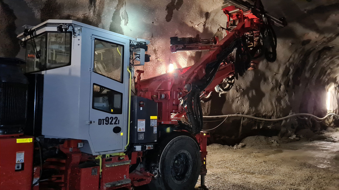 Sandvik DT922I - Mesin pertambangan: gambar 3 Sandvik DT922I - Mesin pertambangan: gambar 3