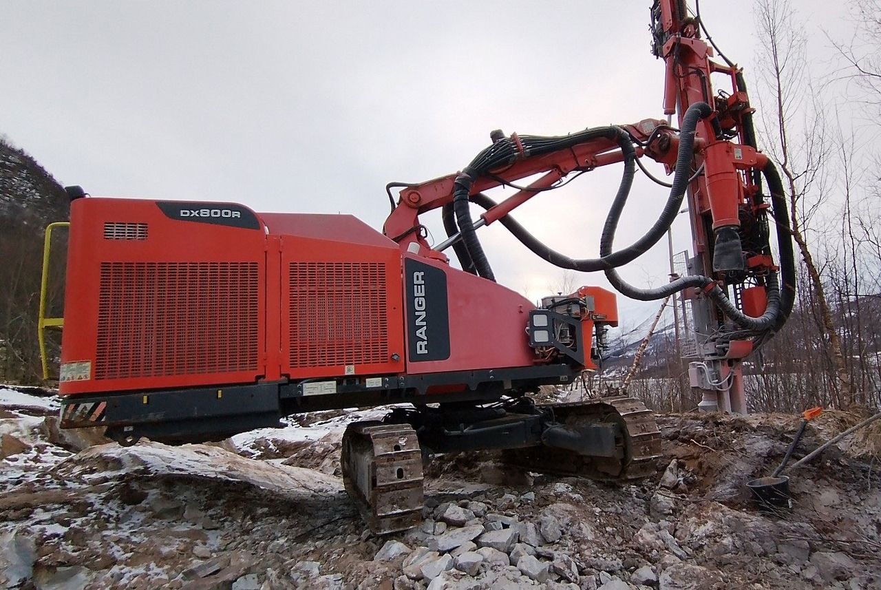 Sandvik DX800R - Anjungan pengeboran: gambar 2 Sandvik DX800R - Anjungan pengeboran: gambar 2