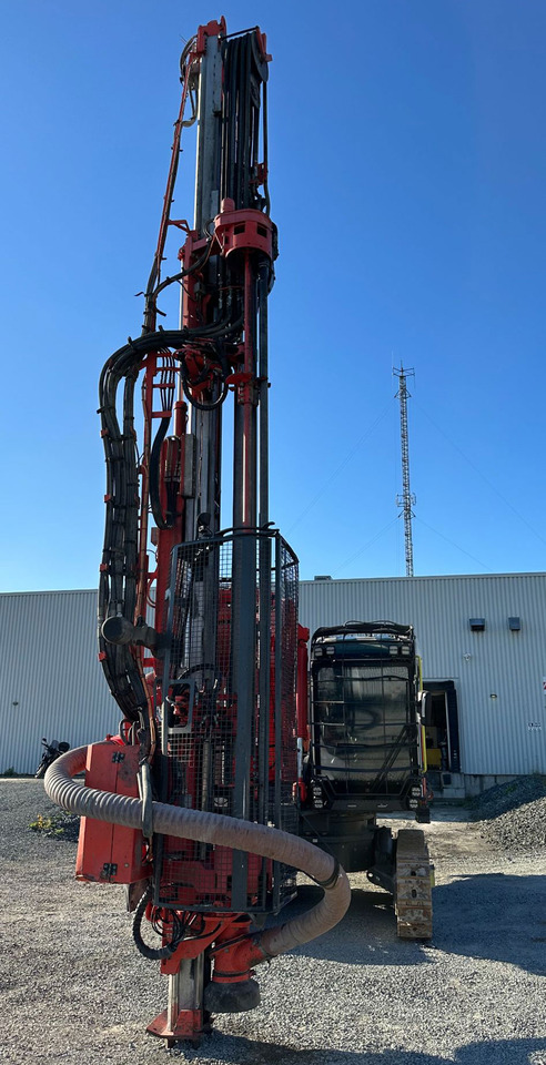 Sandvik DX900i - Anjungan pengeboran: gambar 4 Sandvik DX900i - Anjungan pengeboran: gambar 4