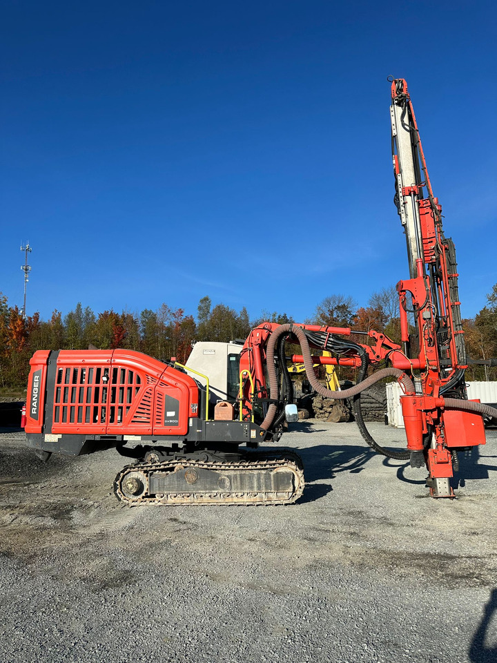 Sandvik DX900i - Anjungan pengeboran: gambar 1 Sandvik DX900i - Anjungan pengeboran: gambar 1