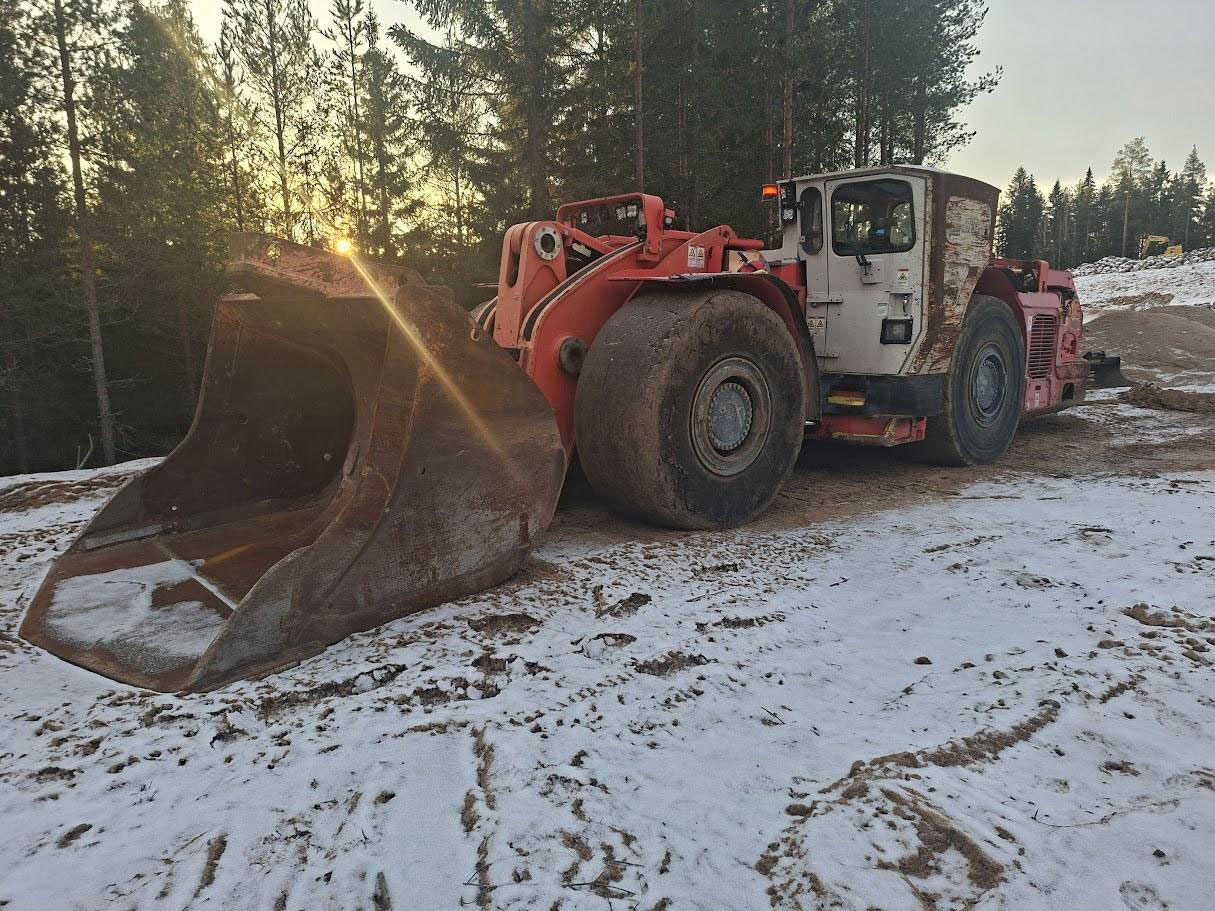 Sandvik LH514 - Mesin pertambangan: gambar 3 Sandvik LH514 - Mesin pertambangan: gambar 3