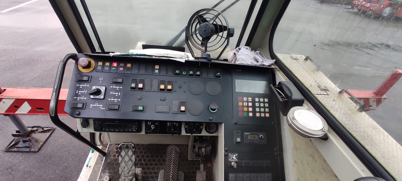 Tadano Faun ATF 30-2L - Derek bergerak: gambar 5 Tadano Faun ATF 30-2L - Derek bergerak: gambar 5