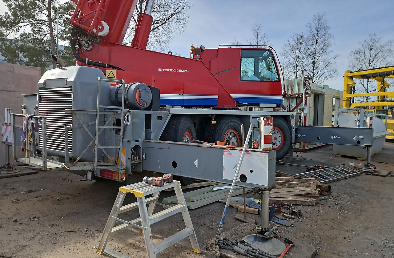 Terex Demag AC 55 City - Derek bergerak: gambar 4 Terex Demag AC 55 City - Derek bergerak: gambar 4