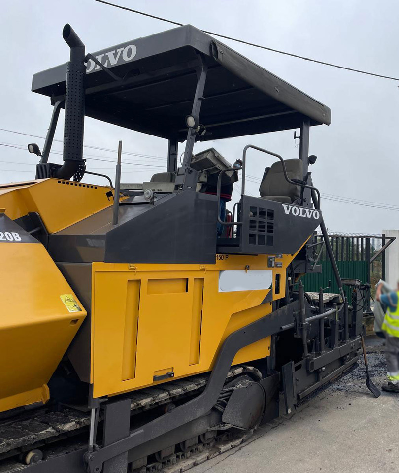 Volvo ABG 8820B - Paver aspal: gambar 1 Volvo ABG 8820B - Paver aspal: gambar 1