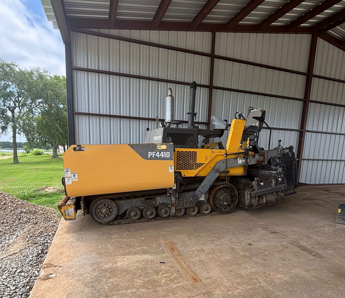 Volvo PF4410 - Paver aspal: gambar 1 Volvo PF4410 - Paver aspal: gambar 1