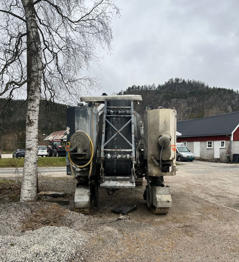 Wirtgen SP 25 - Slipform paver: gambar 5 Wirtgen SP 25 - Slipform paver: gambar 5