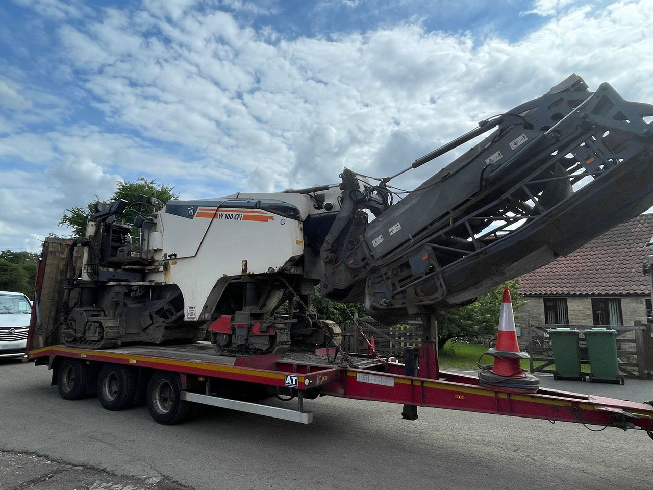 Wirtgen W 100 CFI - Mesin penggilingan jalan: gambar 2 Wirtgen W 100 CFI - Mesin penggilingan jalan: gambar 2