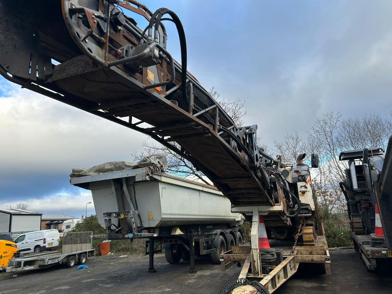 Wirtgen W 100 CFI - Mesin penggilingan jalan: gambar 4 Wirtgen W 100 CFI - Mesin penggilingan jalan: gambar 4