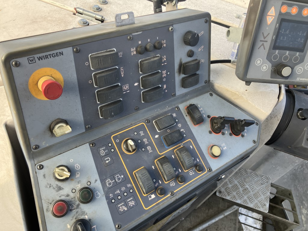 Wirtgen W 120 CFI - Mesin penggilingan jalan: gambar 5 Wirtgen W 120 CFI - Mesin penggilingan jalan: gambar 5