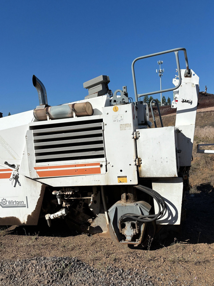 Wirtgen W 1200 F - Mesin penggilingan jalan: gambar 4 Wirtgen W 1200 F - Mesin penggilingan jalan: gambar 4
