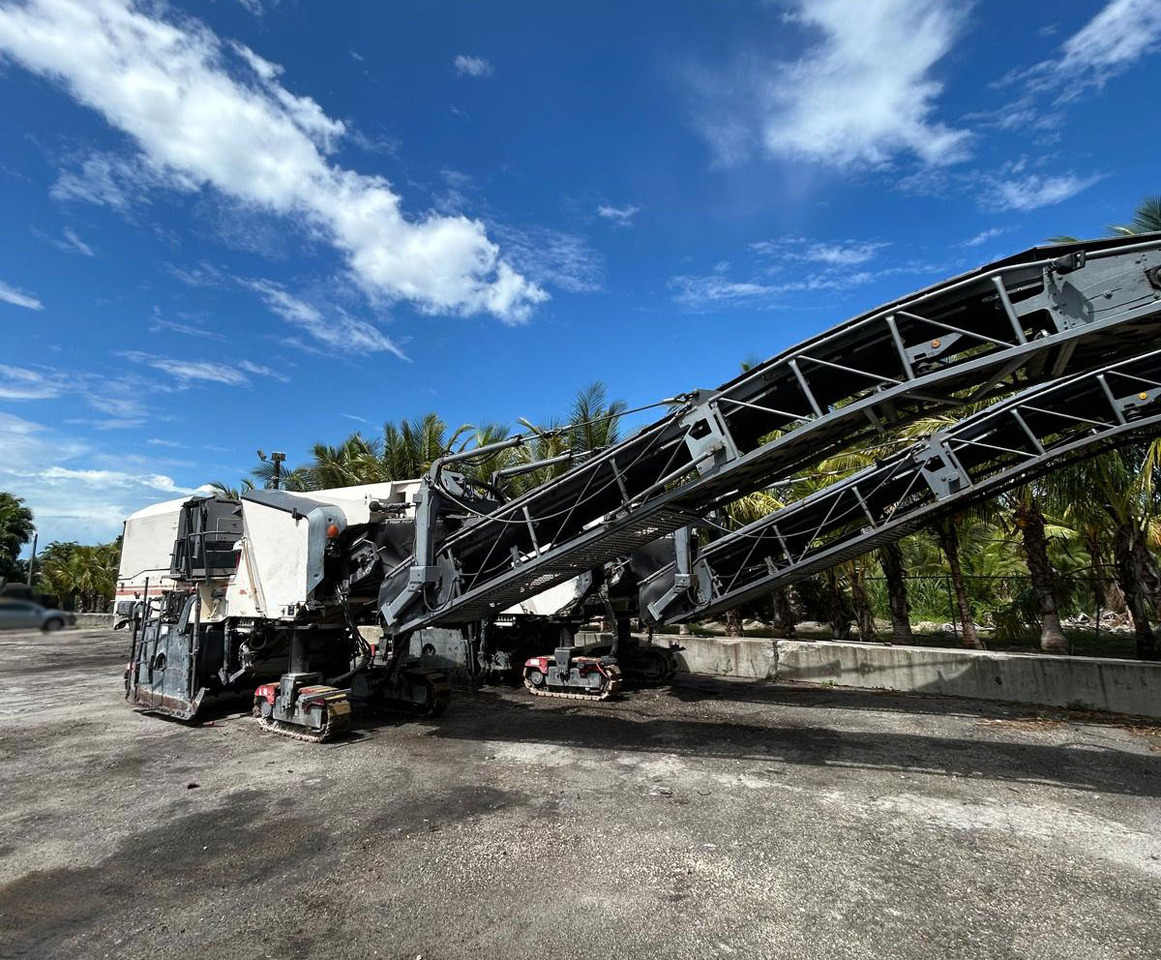 Wirtgen W 200 - Mesin penggilingan jalan: gambar 2 Wirtgen W 200 - Mesin penggilingan jalan: gambar 2