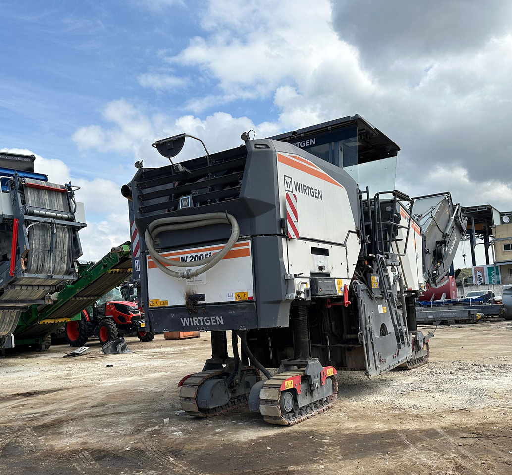 Wirtgen W 200 Fi - Mesin penggilingan jalan: gambar 5 Wirtgen W 200 Fi - Mesin penggilingan jalan: gambar 5