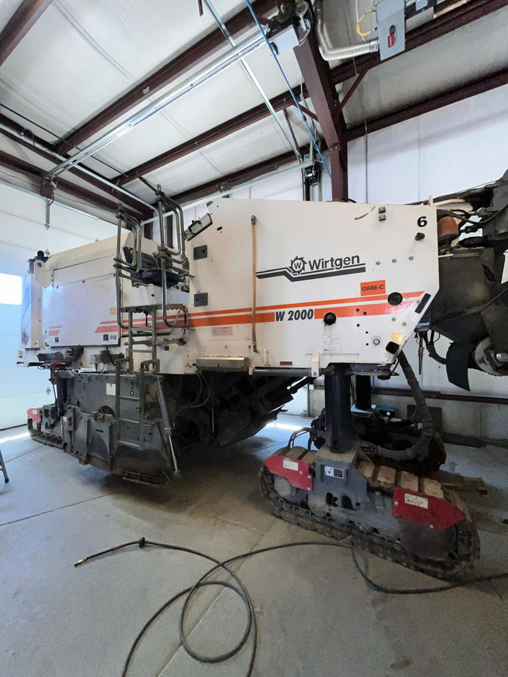 Wirtgen W 2000 - Mesin penggilingan jalan: gambar 2 Wirtgen W 2000 - Mesin penggilingan jalan: gambar 2