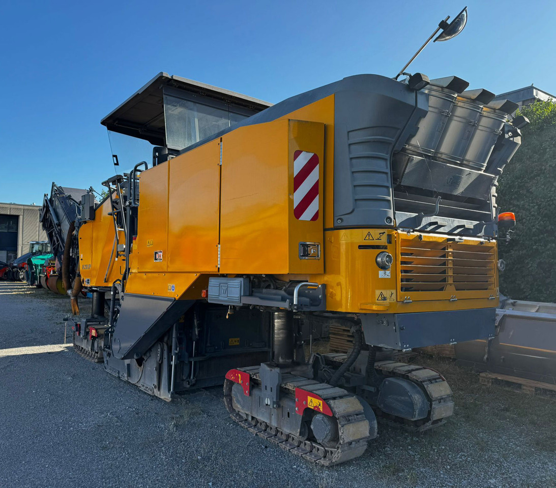 Wirtgen W 210 XP - Mesin penggilingan jalan: gambar 4 Wirtgen W 210 XP - Mesin penggilingan jalan: gambar 4