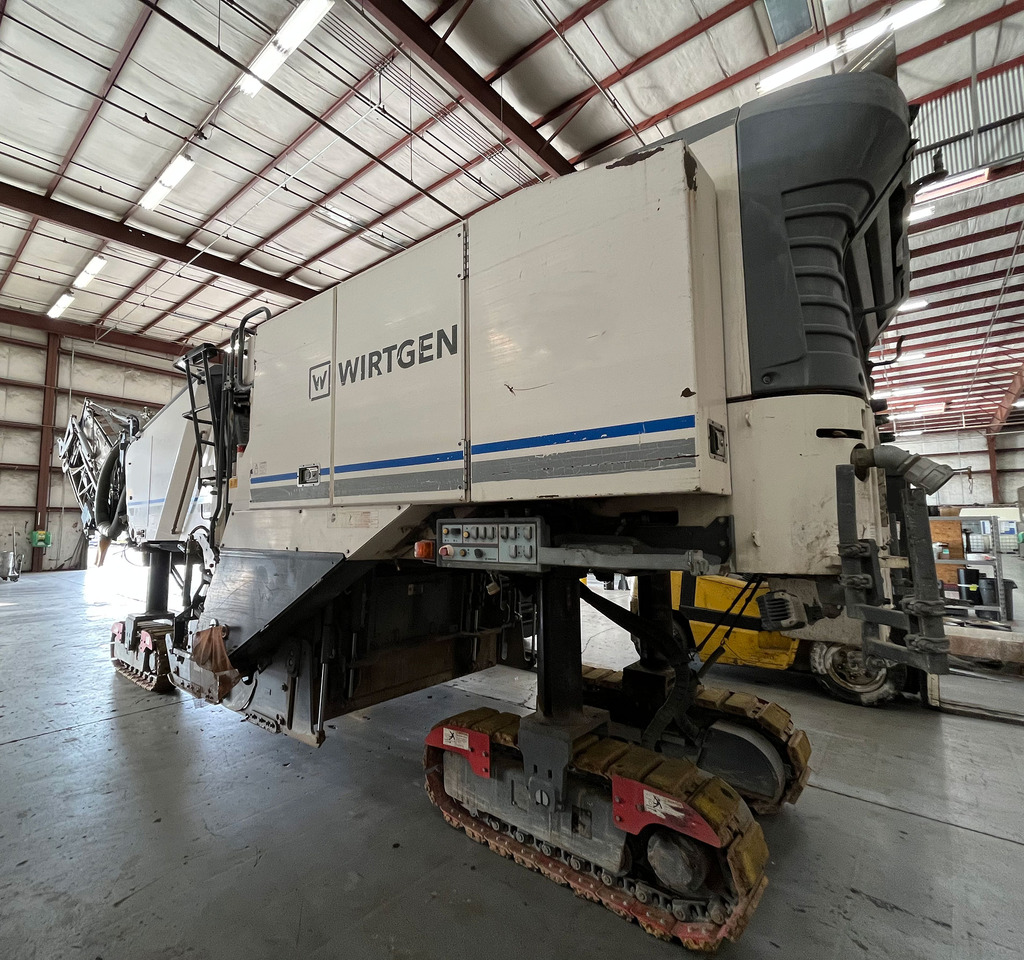 Wirtgen W 210 i - Mesin penggilingan jalan: gambar 1 Wirtgen W 210 i - Mesin penggilingan jalan: gambar 1