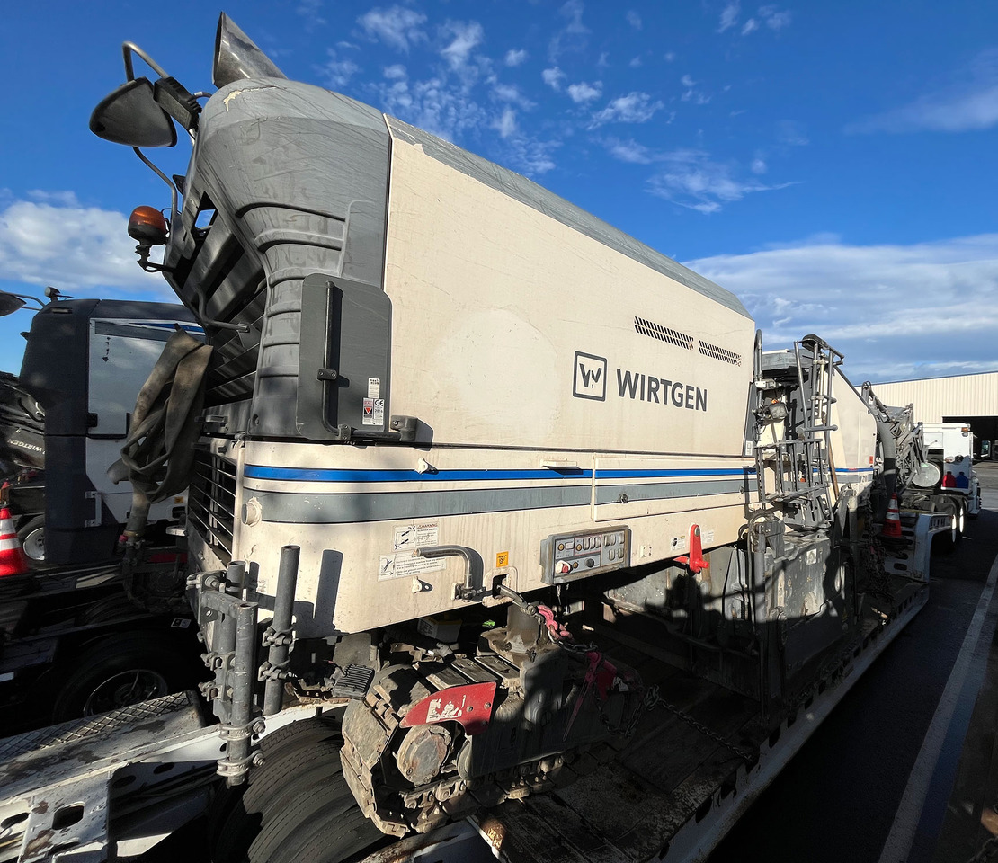 Wirtgen W 210 i - Mesin penggilingan jalan: gambar 2 Wirtgen W 210 i - Mesin penggilingan jalan: gambar 2