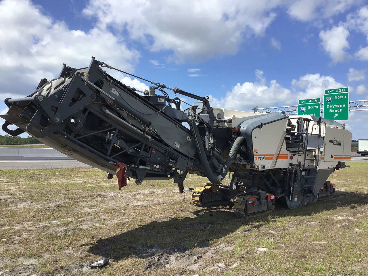 Wirtgen W 210 i - Mesin penggilingan jalan: gambar 3 Wirtgen W 210 i - Mesin penggilingan jalan: gambar 3