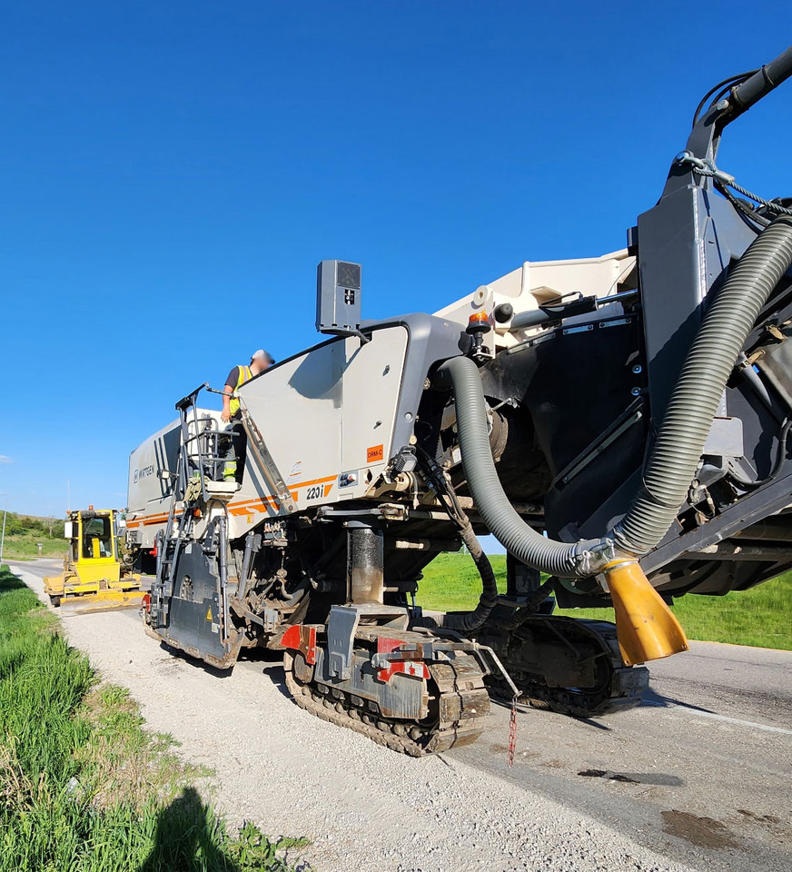 Wirtgen W 220 I - Mesin penggilingan jalan: gambar 4 Wirtgen W 220 I - Mesin penggilingan jalan: gambar 4