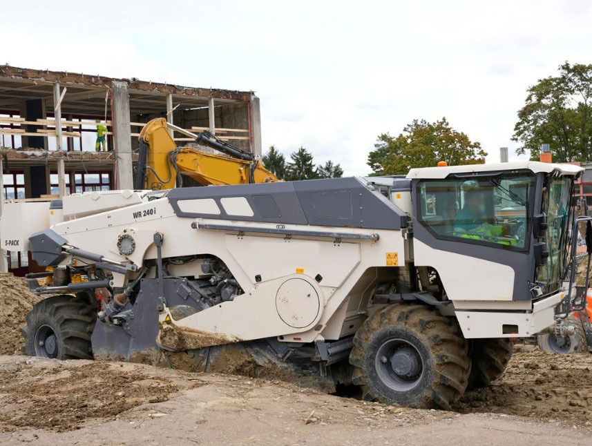 Wirtgen WR 240 i S-Pack - Stabilisator tanah: gambar 3 Wirtgen WR 240 i S-Pack - Stabilisator tanah: gambar 3