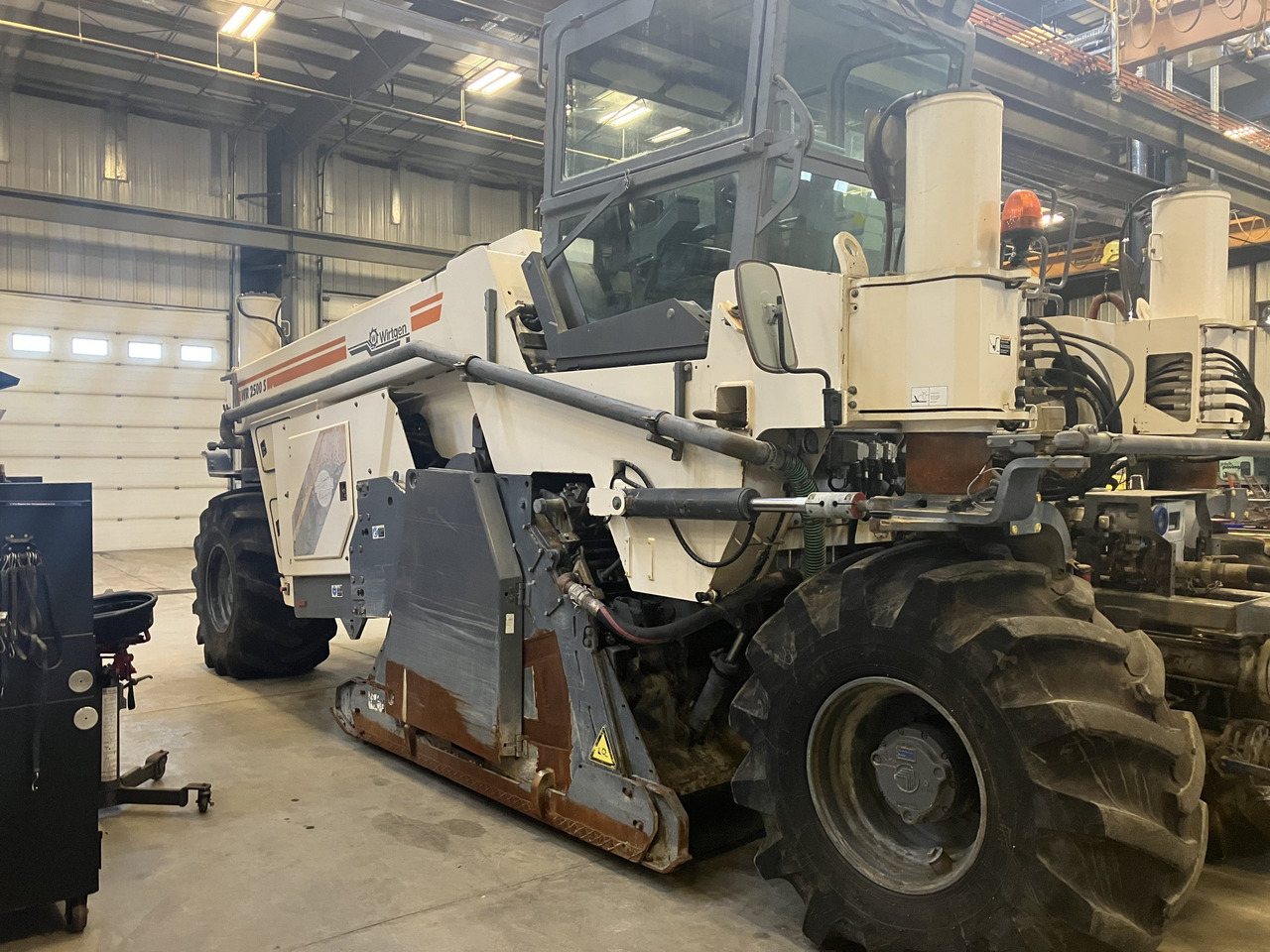 Wirtgen WR 2500 S - Stabilisator tanah: gambar 3 Wirtgen WR 2500 S - Stabilisator tanah: gambar 3