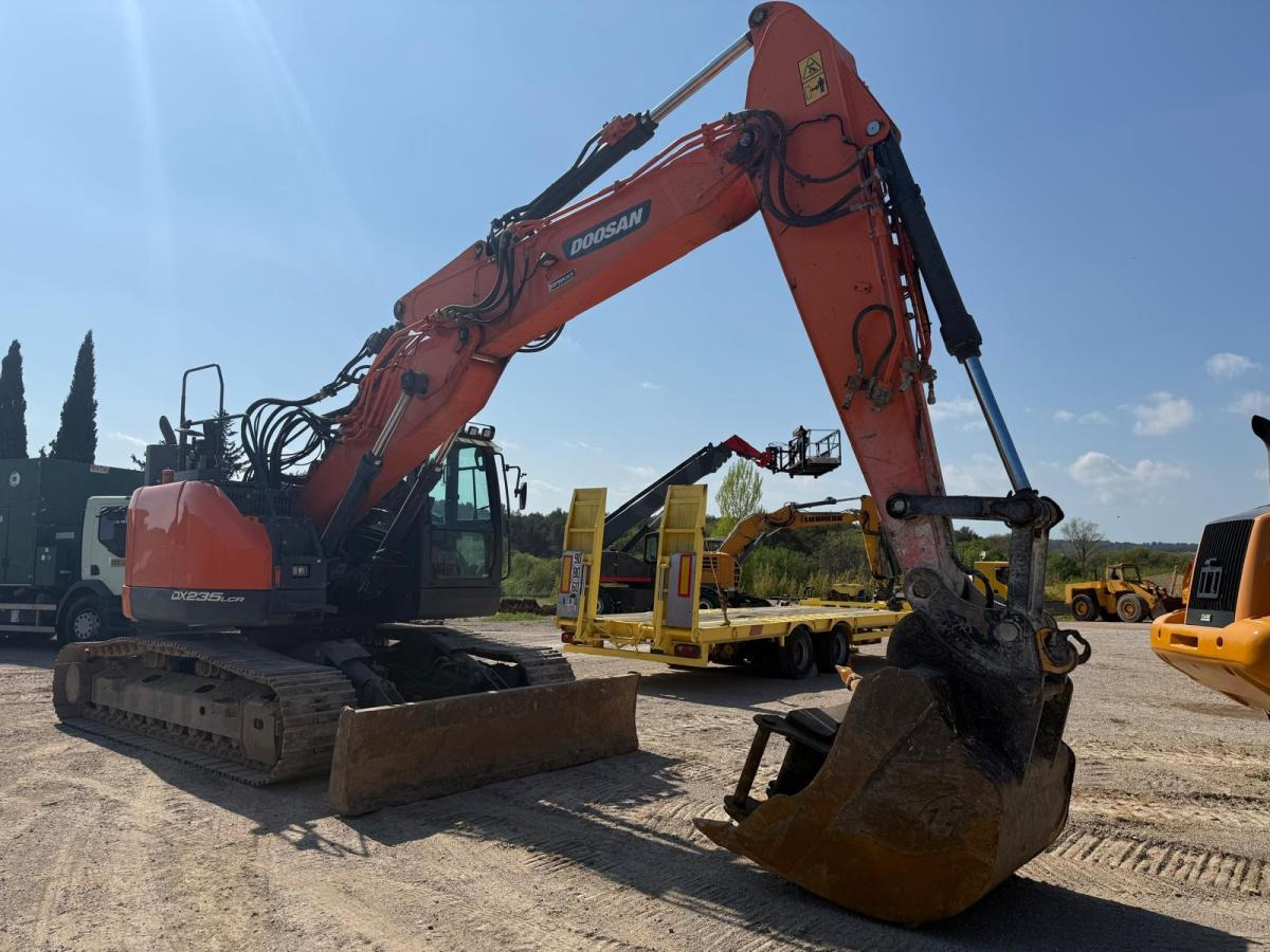 Doosan DX235LCR - Ekskavator perayap: gambar 2 Doosan DX235LCR - Ekskavator perayap: gambar 2