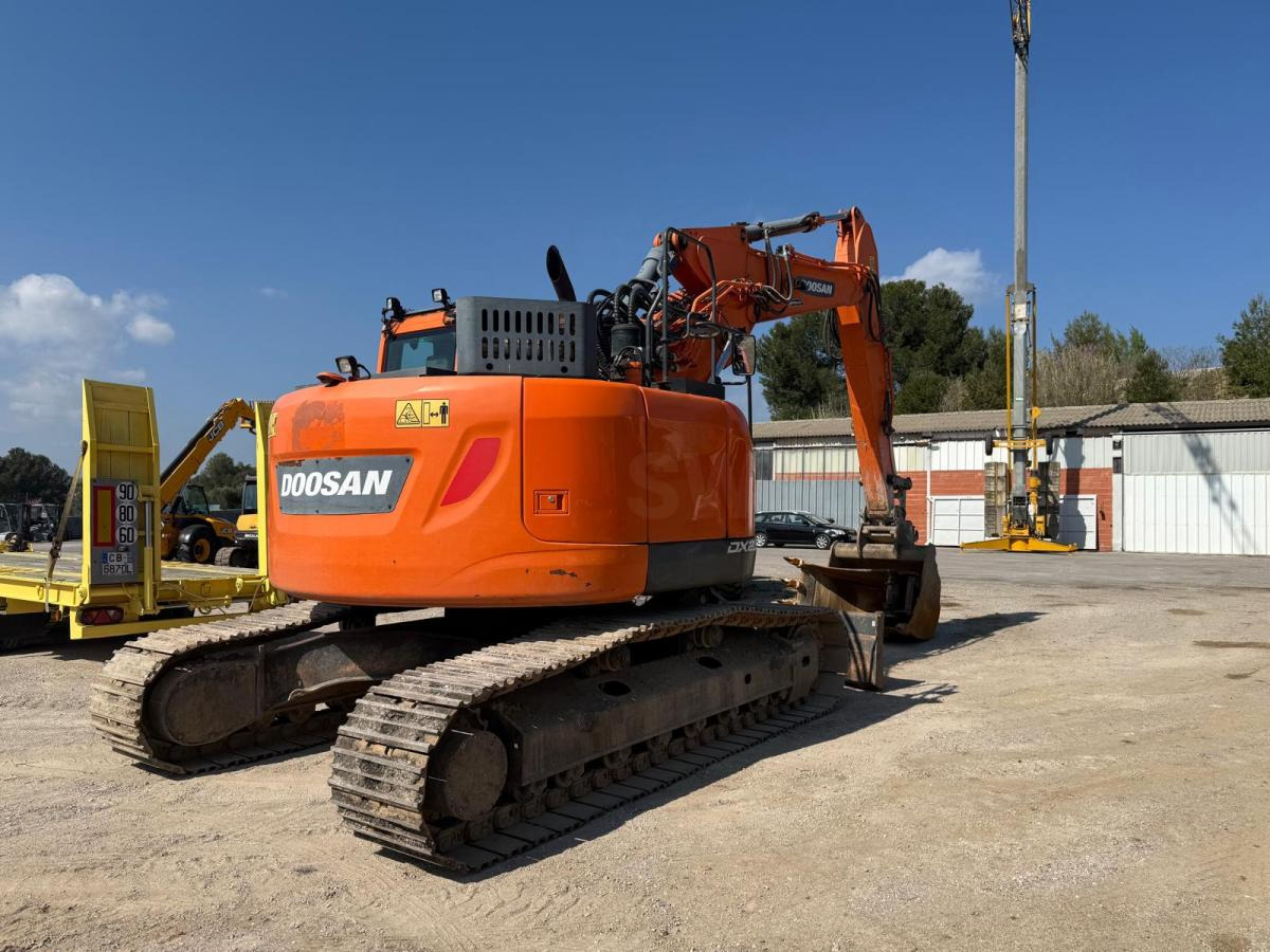 Doosan DX235LCR - Ekskavator perayap: gambar 3 Doosan DX235LCR - Ekskavator perayap: gambar 3
