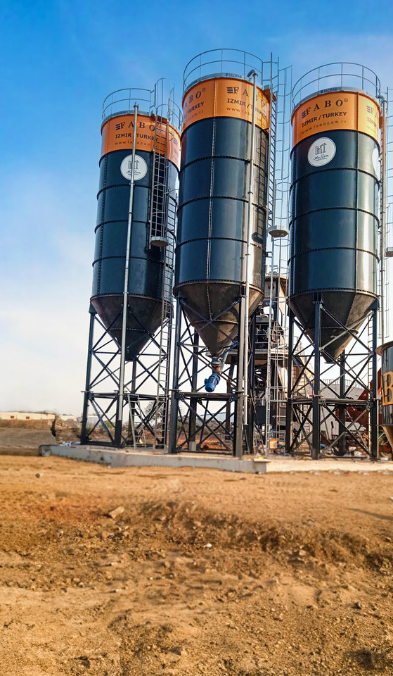 FABO Horizontal Cement Silo | Mobile Cement Silo - Silo semen: gambar 1 FABO Horizontal Cement Silo | Mobile Cement Silo - Silo semen: gambar 1