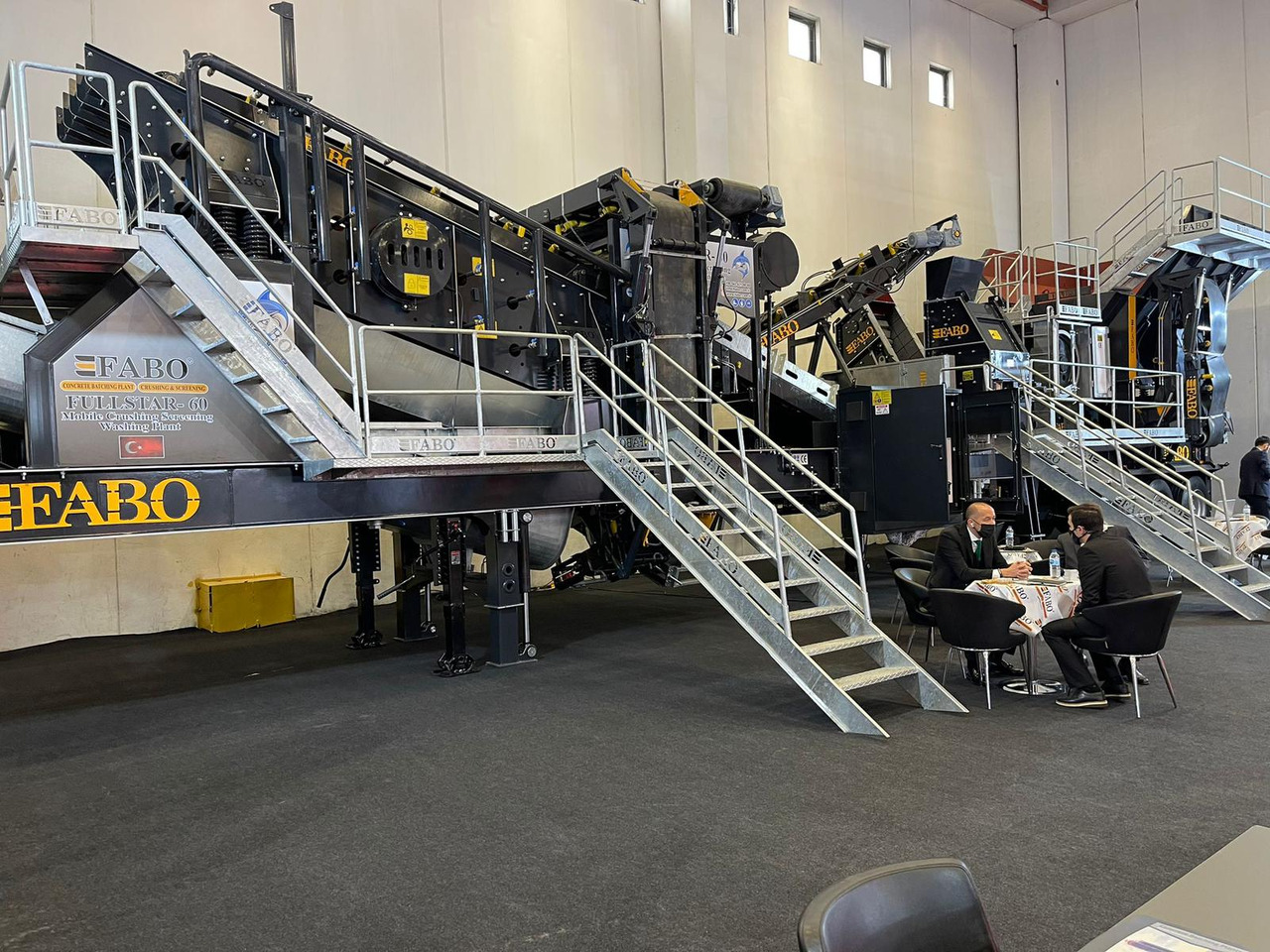 FABO MOBILE CRUSHING PLANT - Mesin pertambangan: gambar 1 FABO MOBILE CRUSHING PLANT - Mesin pertambangan: gambar 1