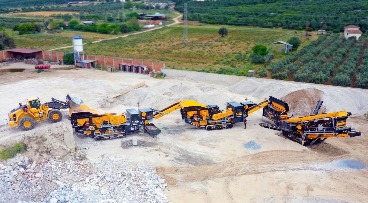 FABO Mobile crusher - Tanaman penghancur mobil: gambar 1 FABO Mobile crusher - Tanaman penghancur mobil: gambar 1