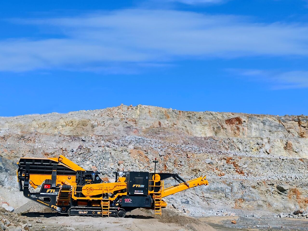 FABO Mobile crusher - Tanaman penghancur mobil: gambar 2 FABO Mobile crusher - Tanaman penghancur mobil: gambar 2
