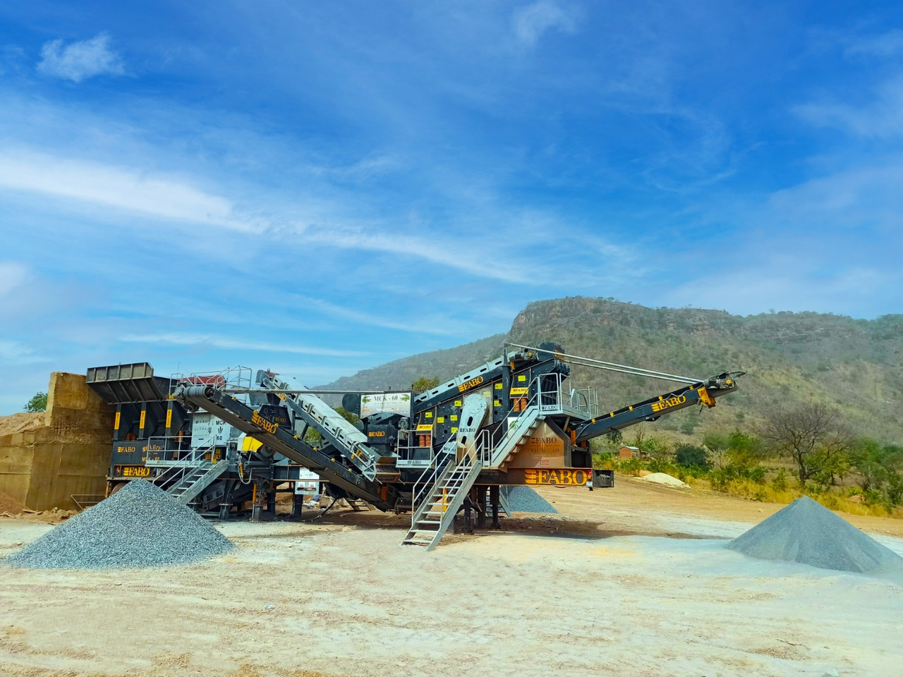 FABO Mobile crusher - Tanaman penghancur mobil: gambar 2 FABO Mobile crusher - Tanaman penghancur mobil: gambar 2
