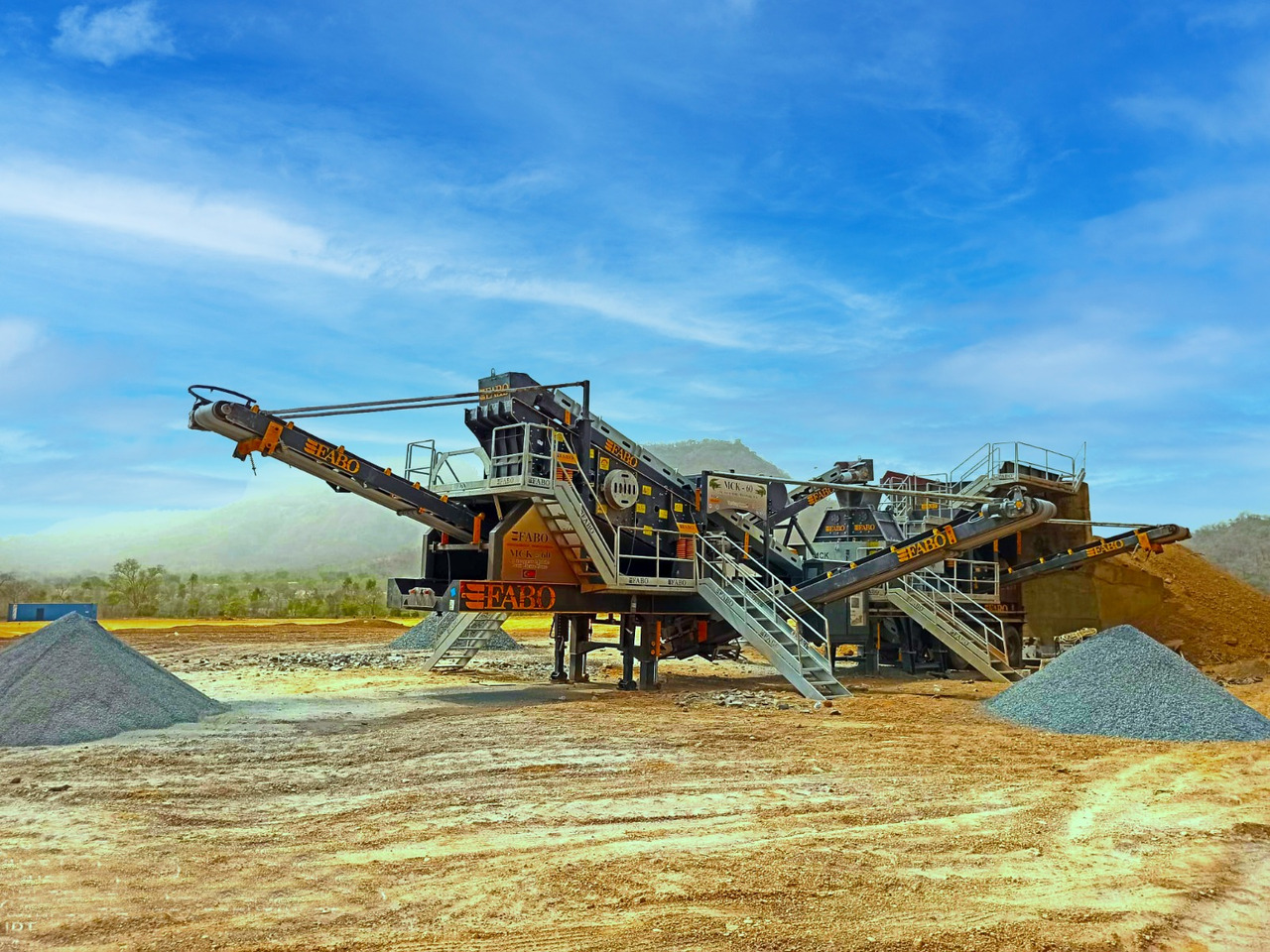 FABO Mobile crusher - Tanaman penghancur mobil: gambar 3 FABO Mobile crusher - Tanaman penghancur mobil: gambar 3