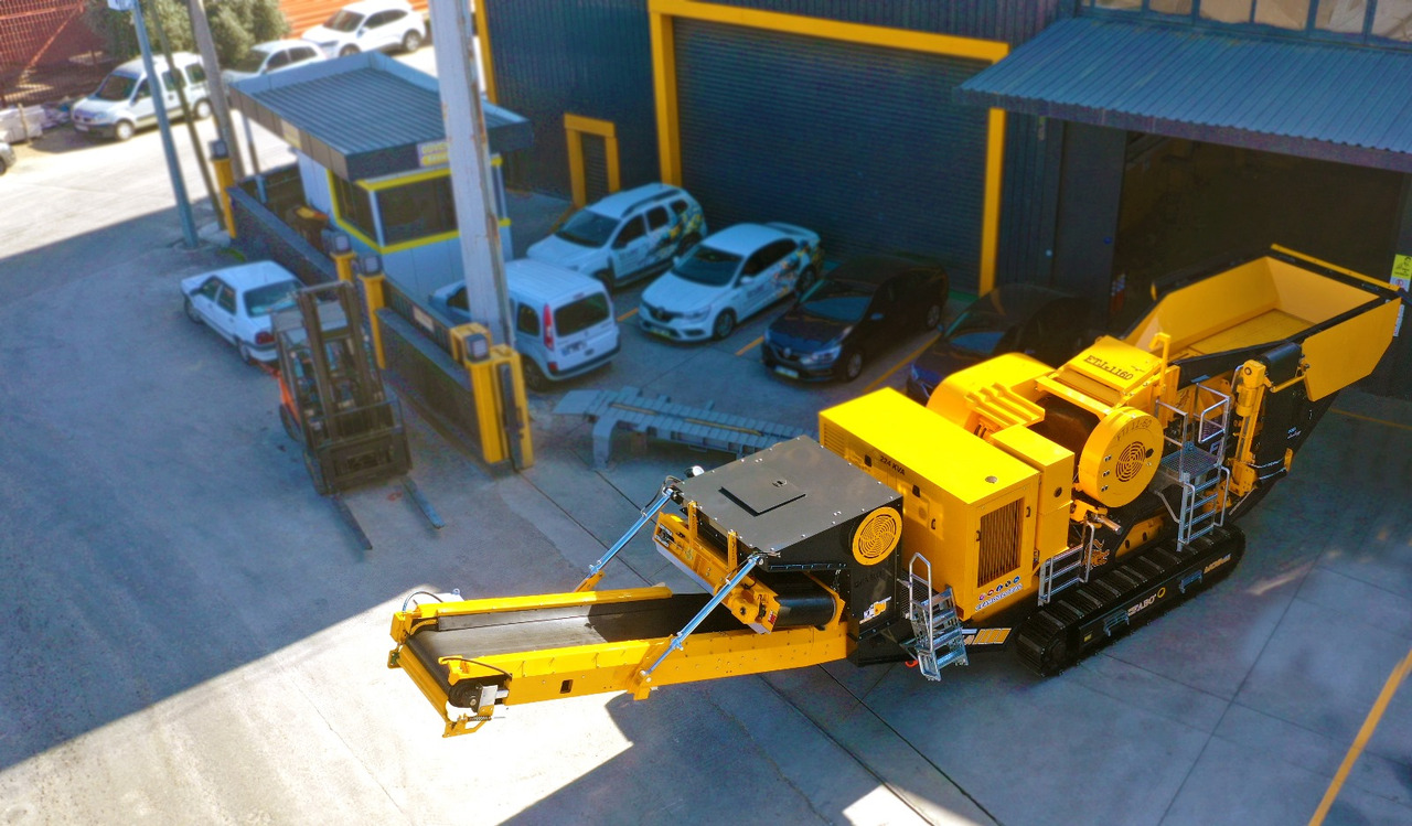 FABO Mobile crusher - Tanaman penghancur mobil: gambar 4 FABO Mobile crusher - Tanaman penghancur mobil: gambar 4
