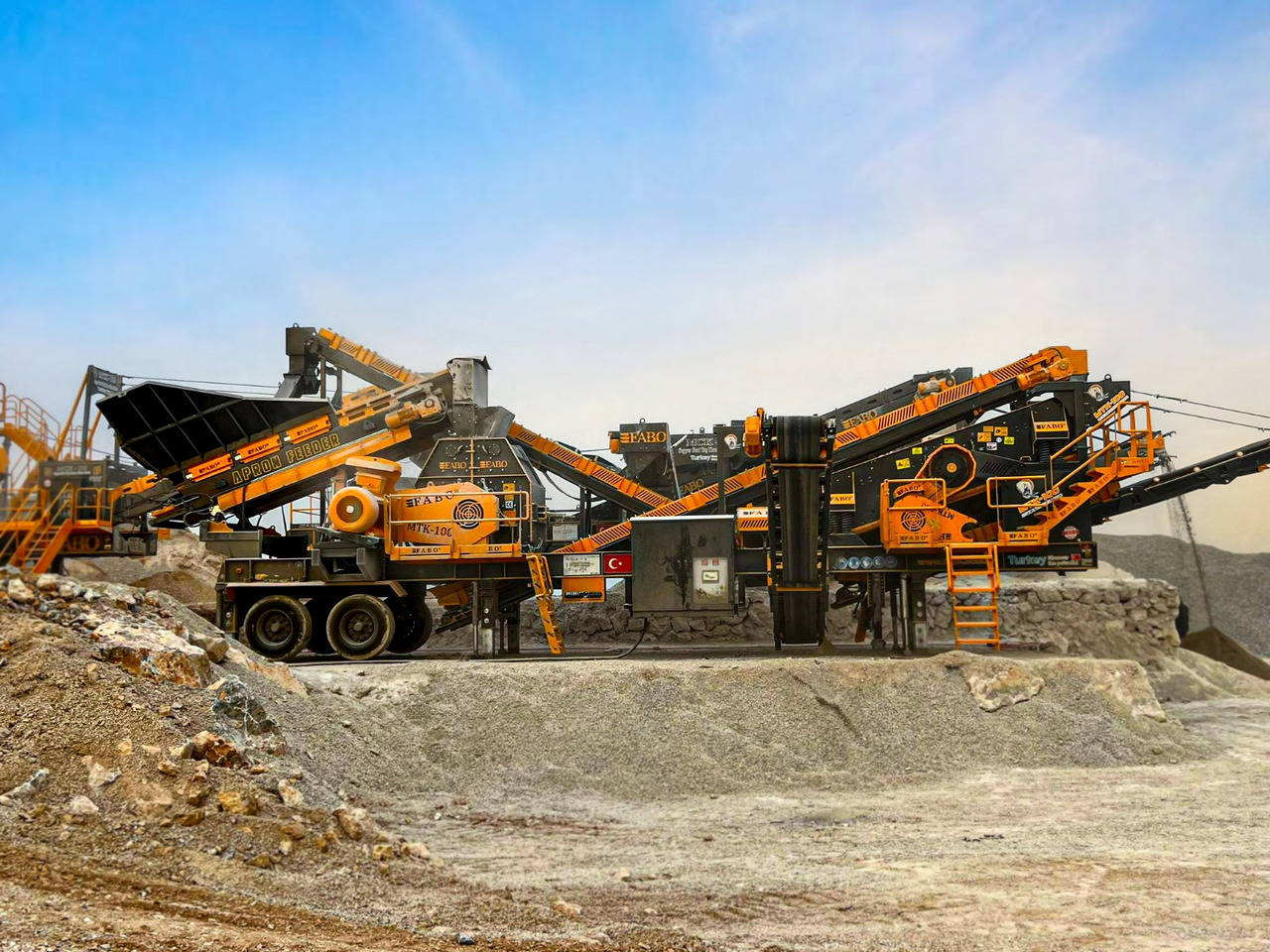 FABO Mobile crusher - Tanaman penghancur mobil: gambar 3 FABO Mobile crusher - Tanaman penghancur mobil: gambar 3