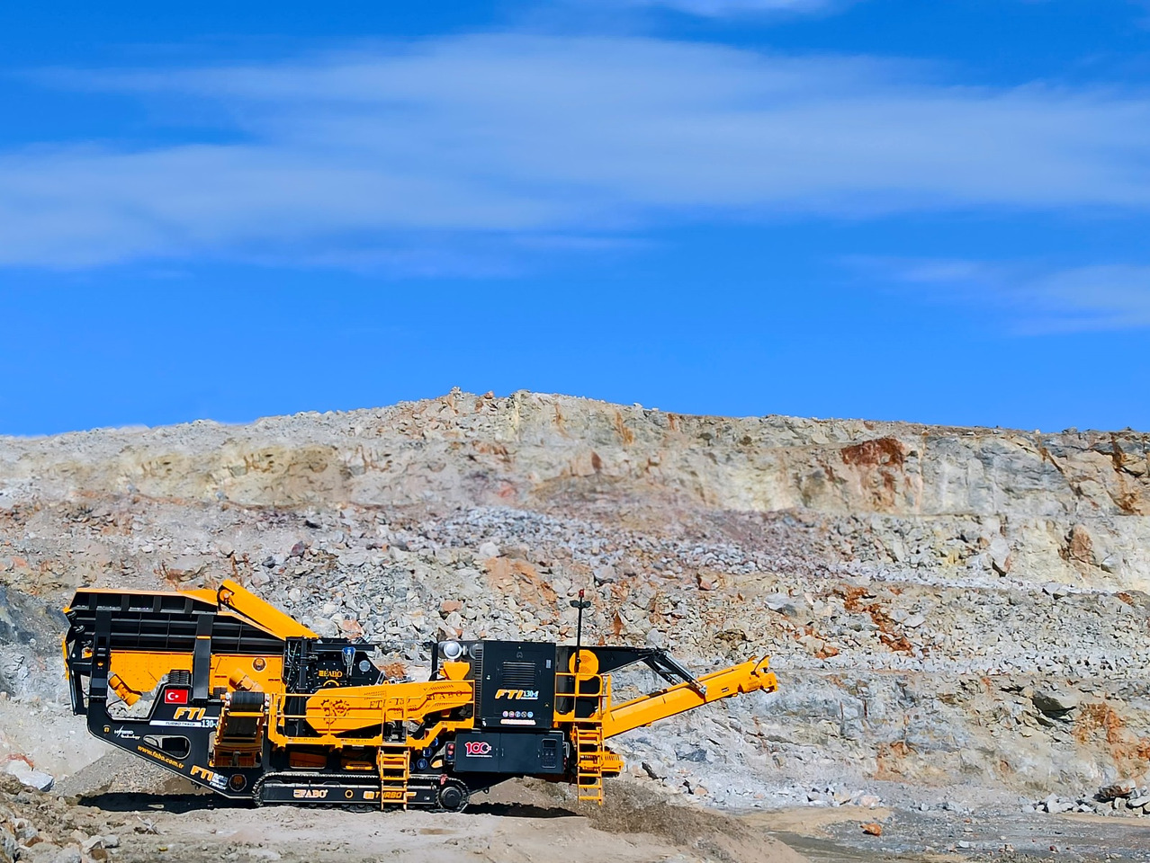 FABO Mobile crusher - Tanaman penghancur mobil: gambar 2 FABO Mobile crusher - Tanaman penghancur mobil: gambar 2