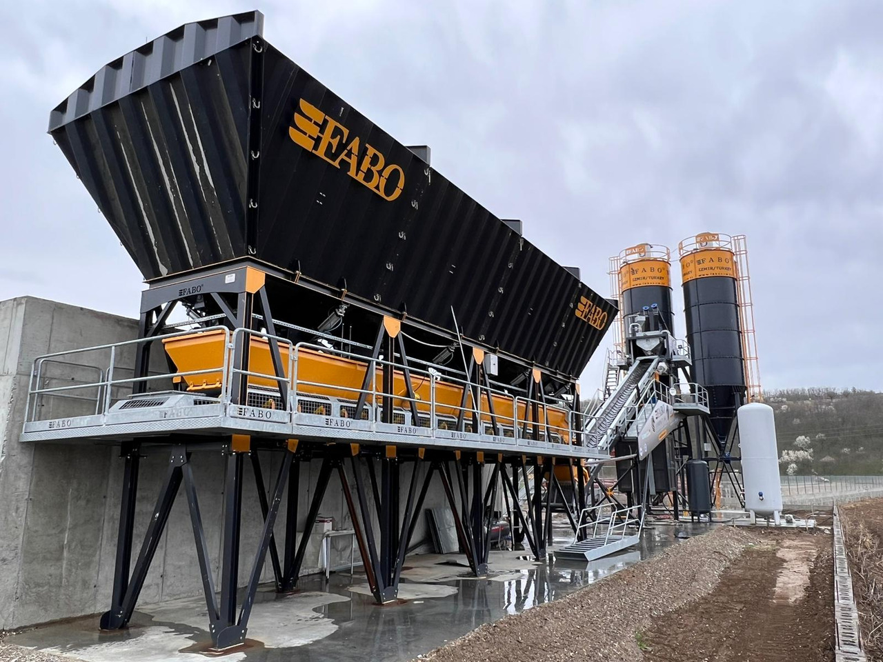 FABO compact concrete plant - Pabrik beton: gambar 1 FABO compact concrete plant - Pabrik beton: gambar 1
