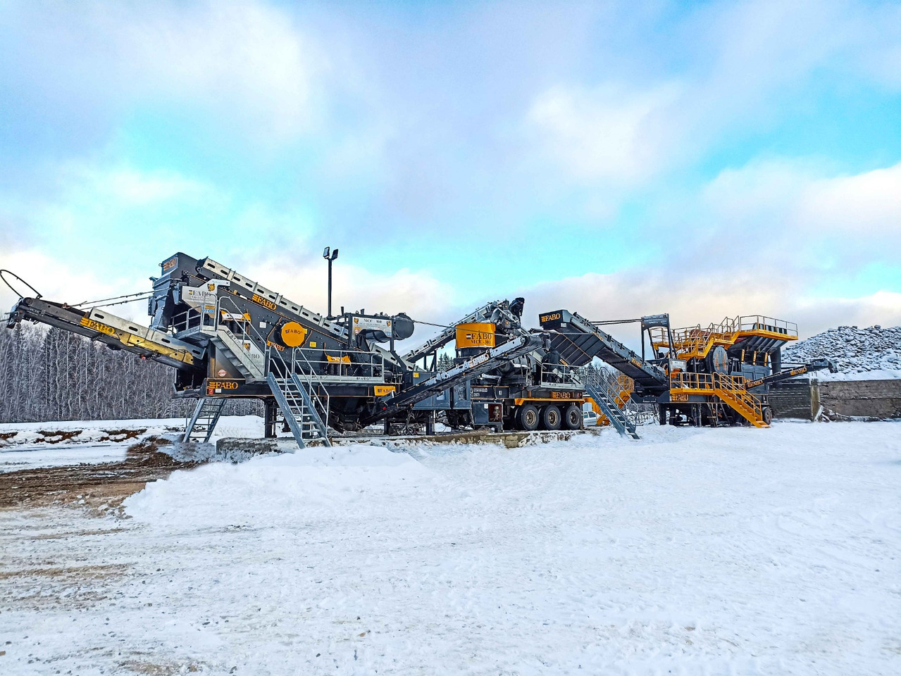 FABO mining machinery - crushing plant - Mesin pertambangan: gambar 4 FABO mining machinery - crushing plant - Mesin pertambangan: gambar 4