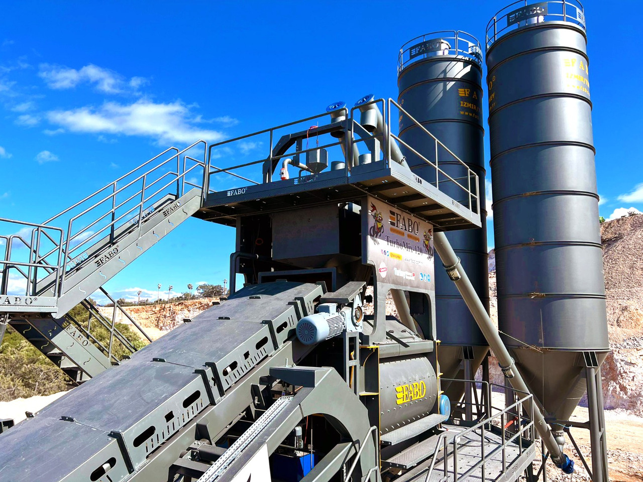 FABO mobile concrete batching plant - Pabrik beton: gambar 5 FABO mobile concrete batching plant - Pabrik beton: gambar 5