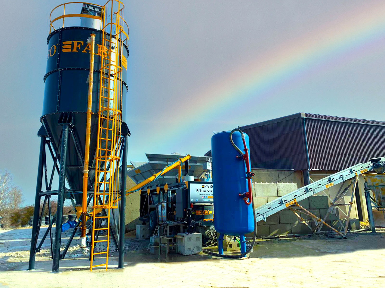 FABO mobile concrete batching plant - Pabrik beton: gambar 1 FABO mobile concrete batching plant - Pabrik beton: gambar 1