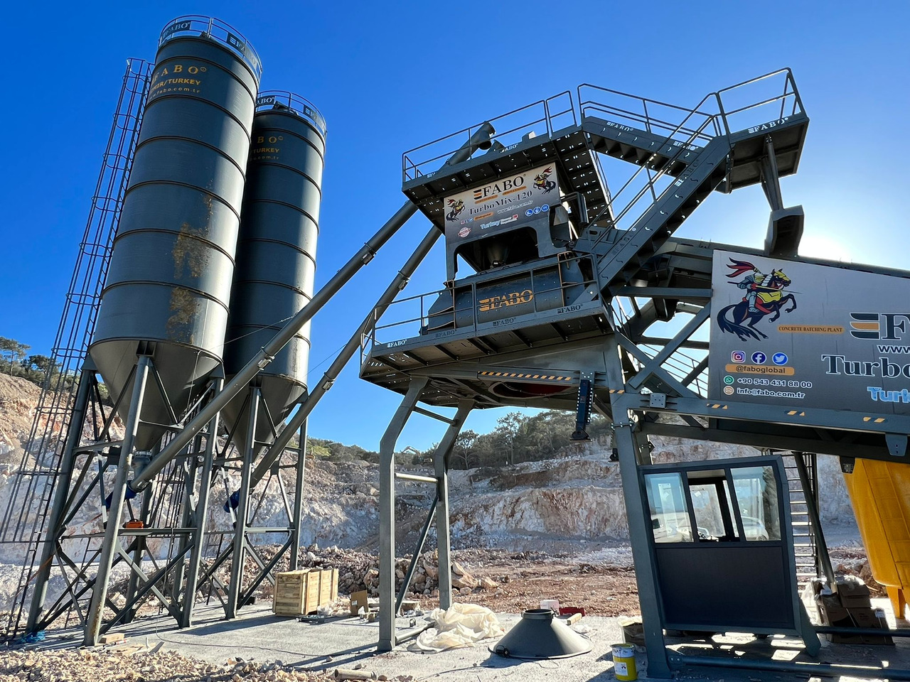 FABO mobile concrete batching plant - Pabrik beton: gambar 2 FABO mobile concrete batching plant - Pabrik beton: gambar 2