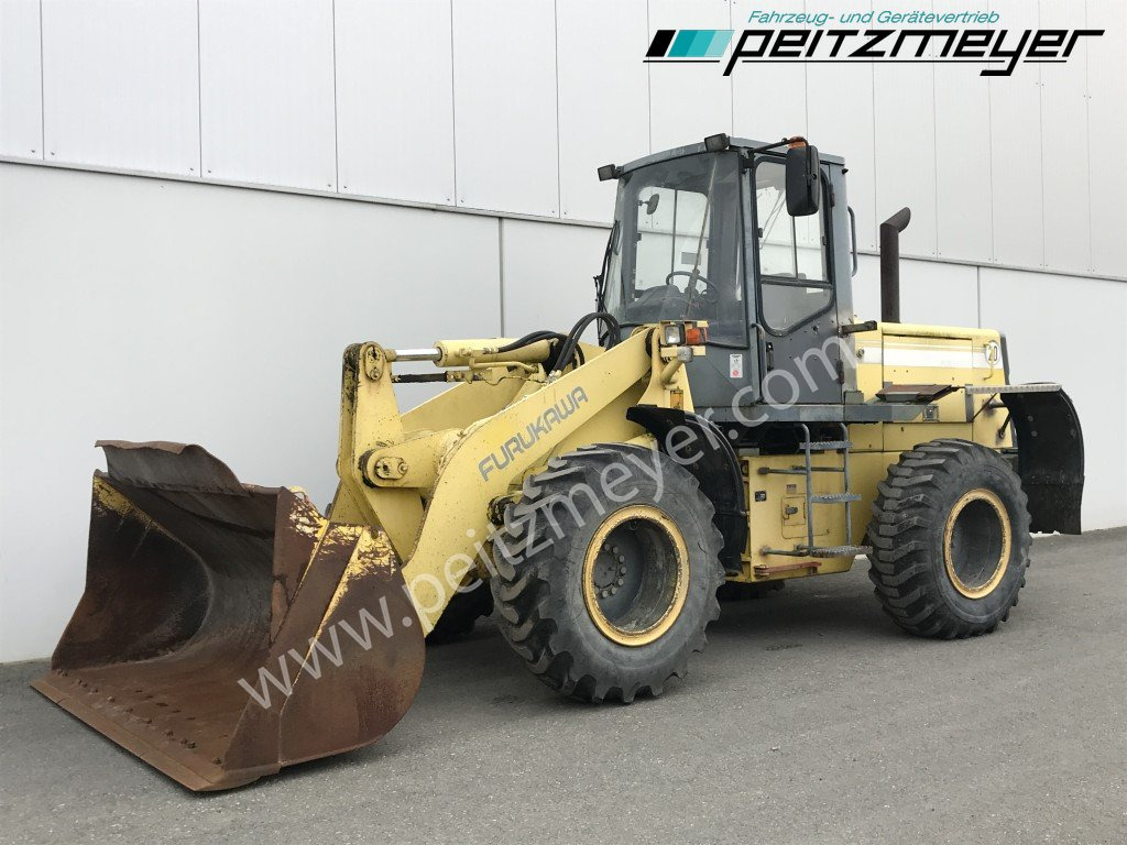 FURUKAWA RADLADER 325 Klima - Wheel loader: gambar 1 FURUKAWA RADLADER 325 Klima - Wheel loader: gambar 1