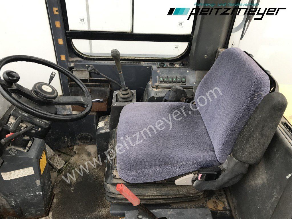 Wheel loader FURUKAWA Radlader 325 Klima: gambar 12 Wheel loader FURUKAWA Radlader 325 Klima: gambar 12
