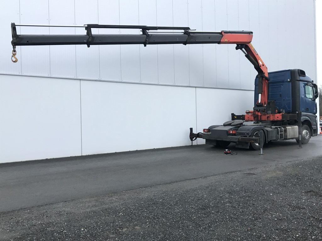 MERCEDES-BENZ Actros 1843 LS Kran Palfinger PK 23002 4 Punkt Abstützung - Tractor head: gambar 5 MERCEDES-BENZ Actros 1843 LS Kran Palfinger PK 23002 4 Punkt Abstützung - Tractor head: gambar 5