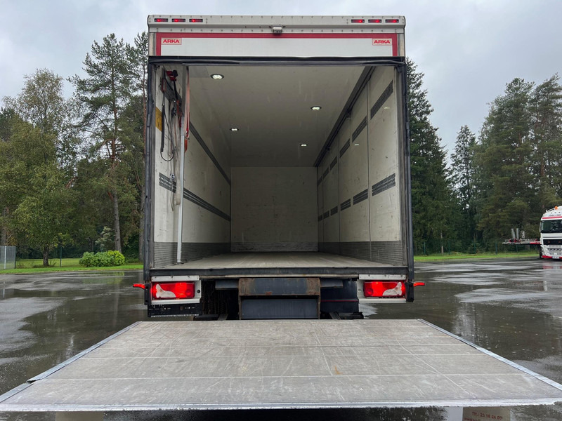 Scania G370 DB4X2HNB - OPEN SIDE - Truk box: gambar 4 Scania G370 DB4X2HNB - OPEN SIDE - Truk box: gambar 4