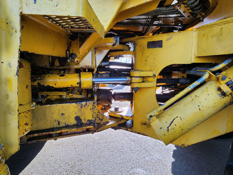 Wheel loader Volvo LM846: gambar 11