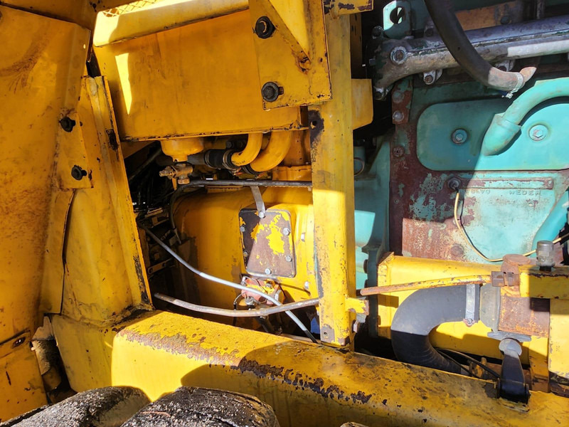 Wheel loader Volvo LM846: gambar 13