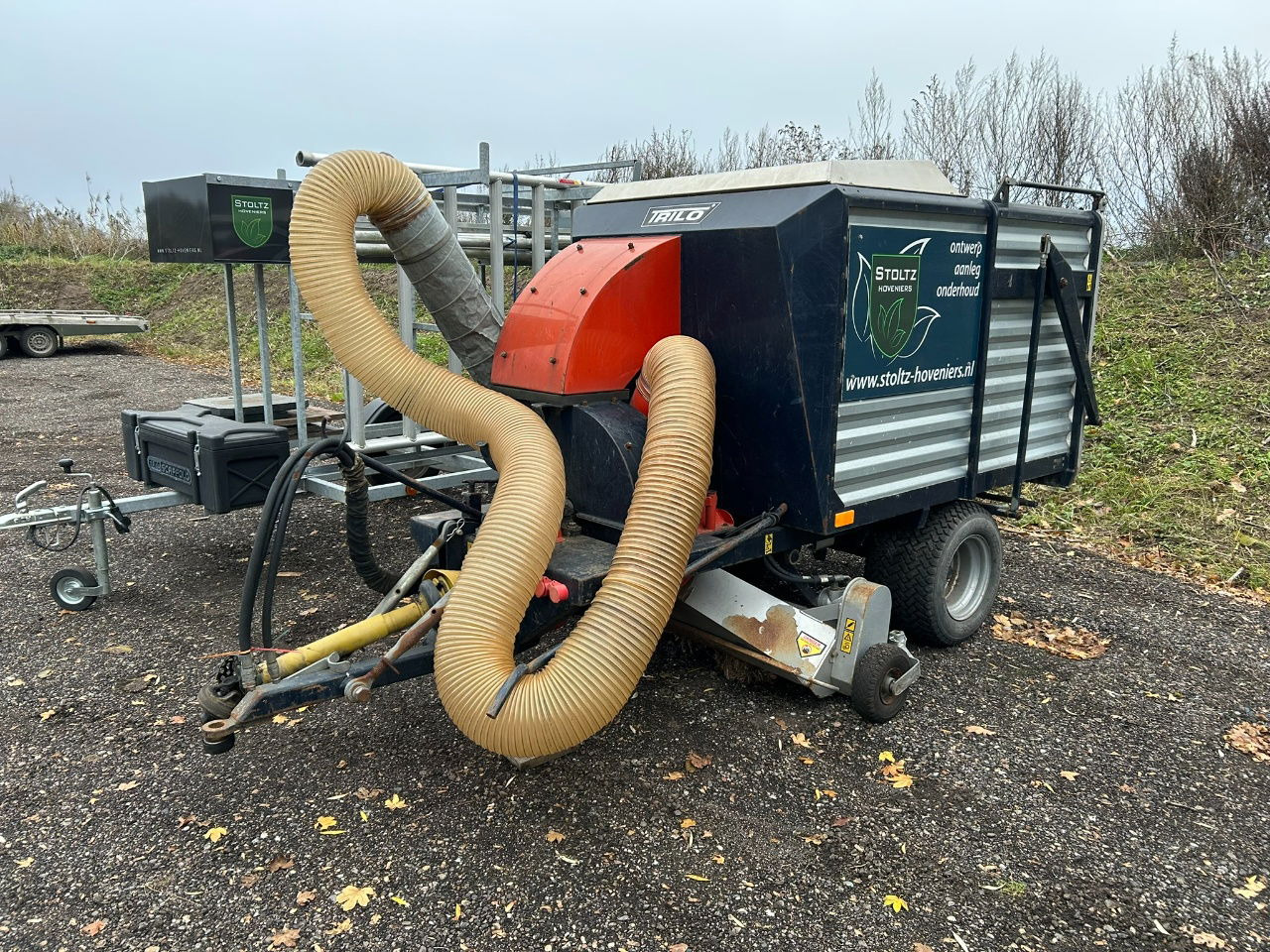 AC Trilo Vacuum Sweepers opraapwagen SG 200 - Peralatan ternak: gambar 1 AC Trilo Vacuum Sweepers opraapwagen SG 200 - Peralatan ternak: gambar 1