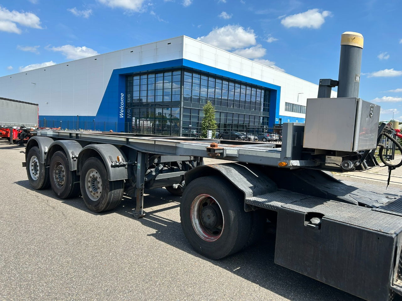 Mafa 2 x in stock 20 ft tipping chassis / disc brakes / lifting axle / alcoa wheels - Semi-trailer pengangkut mobil: gambar 2 Mafa 2 x in stock 20 ft tipping chassis / disc brakes / lifting axle / alcoa wheels - Semi-trailer pengangkut mobil: gambar 2